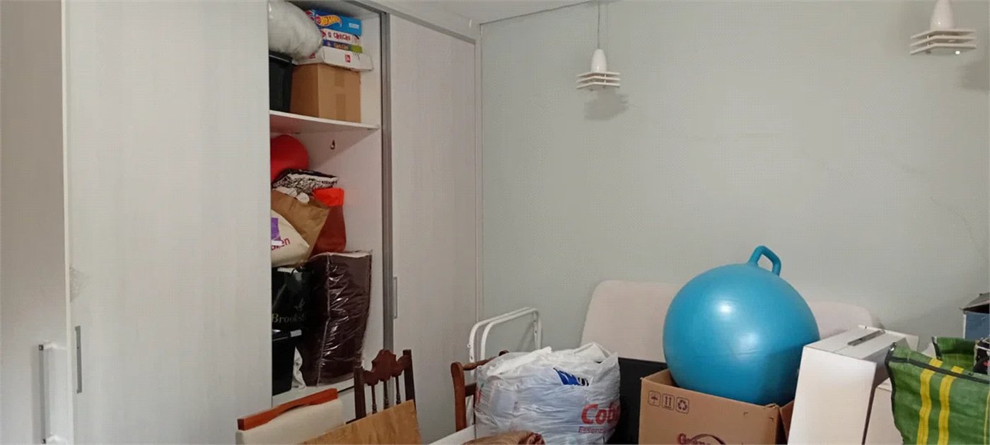 Casa à venda com 4 quartos, sendo 2 suítes, em Vila Sônia, São Paulo, SP