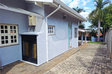 Casa à venda com 3 suítes no condomínio Vinhas da Vista Alegre Sede, Vinhedo - SP