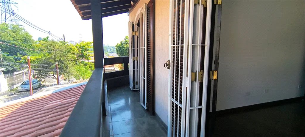 Sobrado à venda com 3 quartos, sendo 2 suítes, em Jardim Ivana, São Paulo, SP
