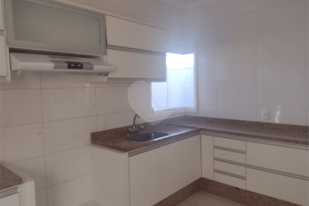 Casa para alugar com 3 suítes em Loteamento Aldeia da Mata, Votorantim, SP