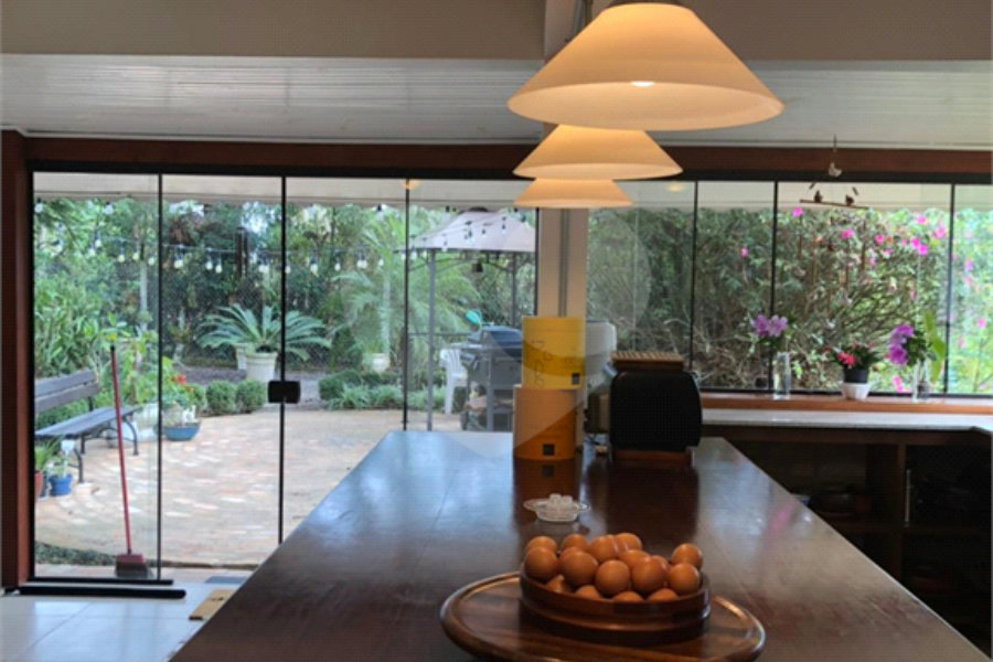 Casa Térrea à venda com 4 quartos, sendo 1 suíte, em Roseira, Mairiporã, SP