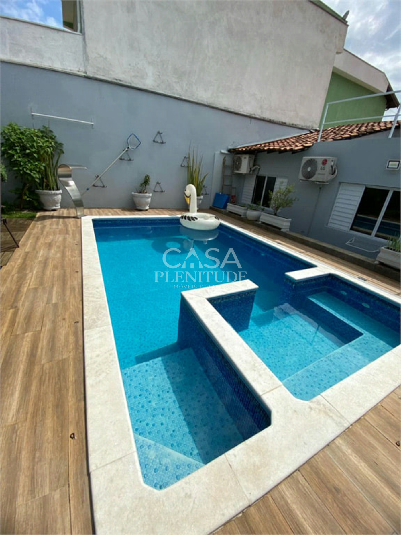 Casa à venda com 3 quartos, sendo 1 suíte,  em Jardim do Sol, Sorocaba, SP