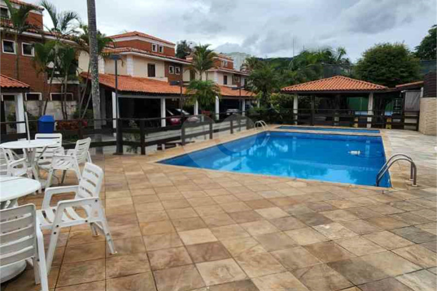 Casa à venda ou para alugar com 4 quartos, sendo 1 suíte,  em Tremembé, São Paulo, SP