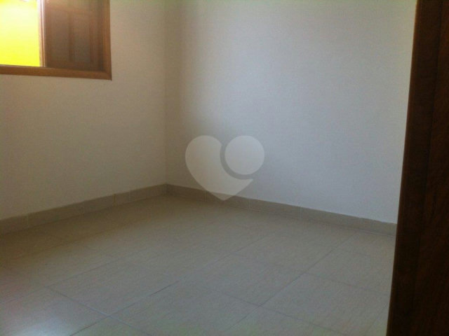 Sobrado à venda com 3 quartos, sendo 1 suíte,  em Parada Inglesa, São Paulo, SP