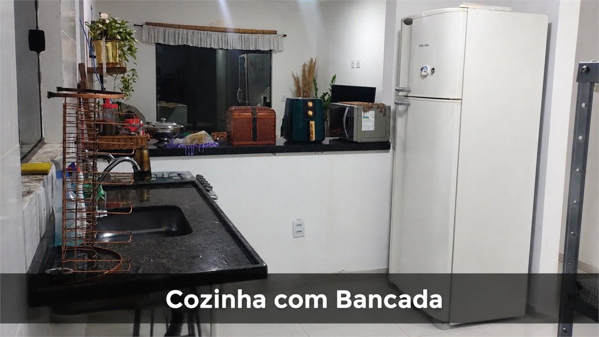 Sobrado para alugar com 3 suítes em Parque Santa Márcia, Votorantim, SP