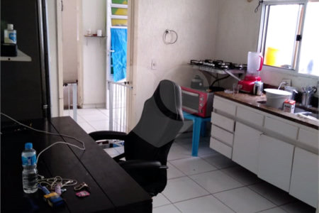 Casa à venda com 5 quartos, sendo 1 suíte,  em Cambuci, São Paulo, SP