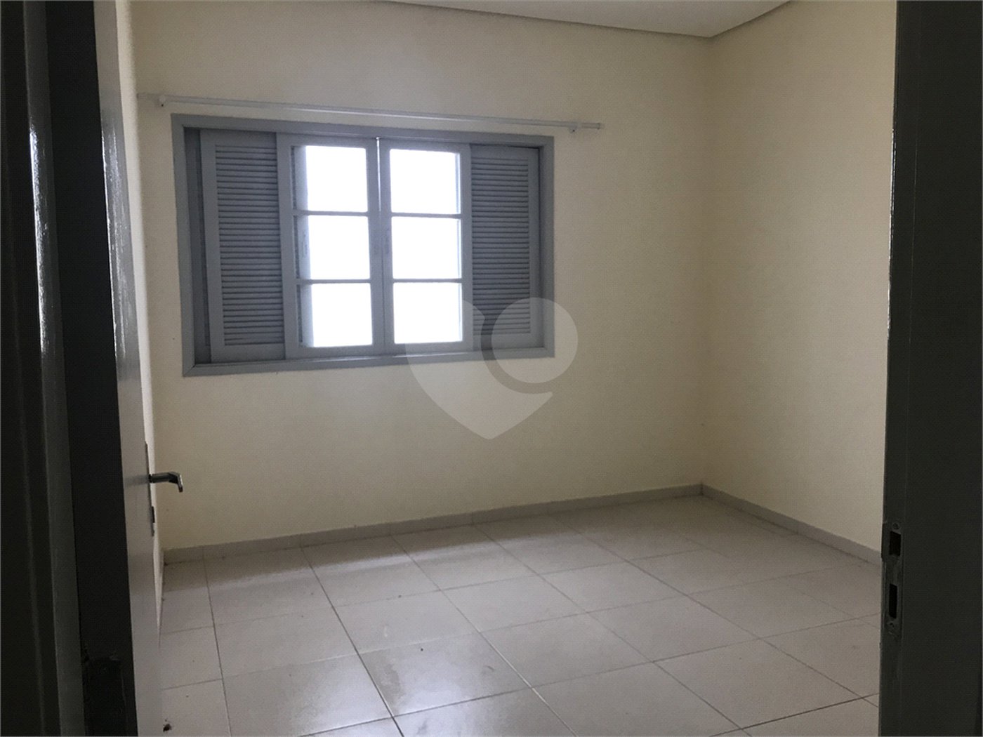 Casa à venda com 4 quartos, sendo 1 suíte, em Santana, São Paulo, SP