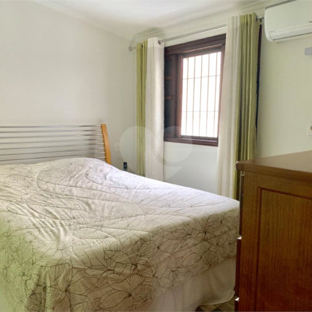 Casa à venda com 3 suítes em Vila Amorim, Suzano, SP