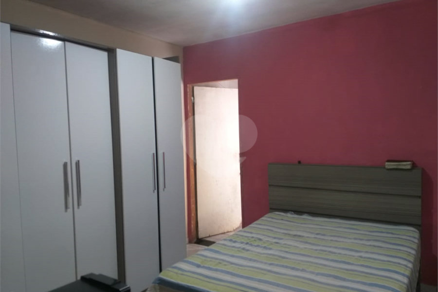 Sobrado à venda com 5 quartos no Brasilândia, São Paulo, SP