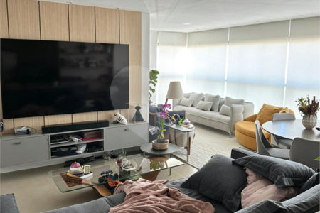 Apartamento à venda ou para alugar com 2 suítes em Vila Olímpia, São Paulo, SP