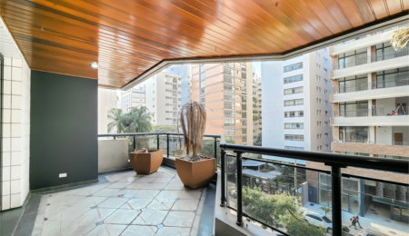 Apartamento à venda com 4 quartos, sendo 3 suítes,  em Higienópolis, São Paulo, SP