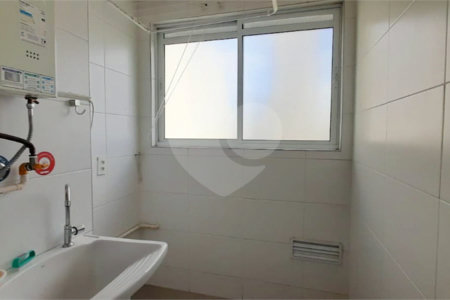 Apartamento à venda com 2 quartos em Vila Anastácio, São Paulo, SP