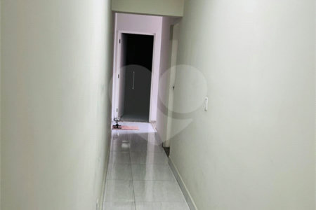 Sobrado à venda com 3 quartos em Loteamento Municipal Brás Cubas, Mogi das Cruzes, SP
