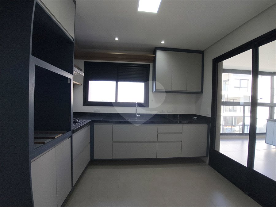 Apartamento à venda com 4 quartos, sendo 2 suítes,  em Além Ponte, Sorocaba, SP