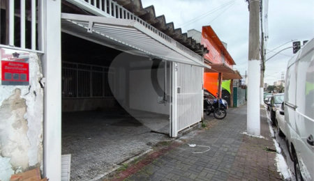 Sobrado à venda com 3 quartos, sendo 1 suíte,  em Vila Nilo, São Paulo, SP