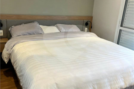 Apartamento à venda com 3 suítes em Vila Mariana, São Paulo, SP