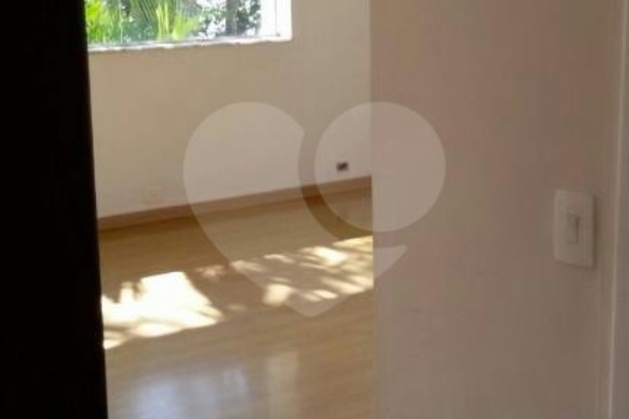 Casa à venda com 3 suítes em Vila Albertina, São Paulo, SP
