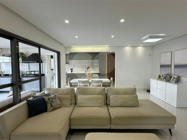 Apartamento à venda com 3 suítes em Jardim Prudência, São Paulo, SP
