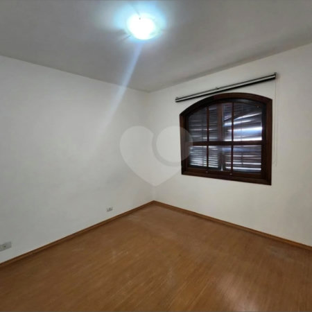 Casa à venda com 3 quartos, sendo 1 suíte,  em Jardim Celeste, São Paulo, SP