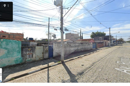 Casa à venda com 3 quartos, sendo 1 suíte, no condomínio Residencial Romã, Suzano - SP