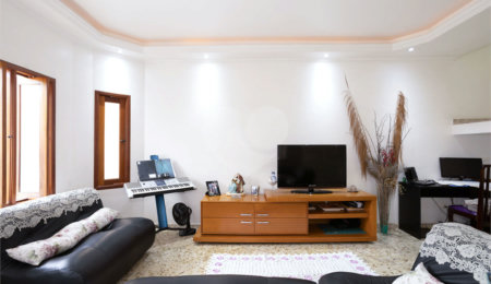 Casa à venda com 3 quartos, sendo 1 suíte,  em Jardim Santa Clara, Guarulhos, SP
