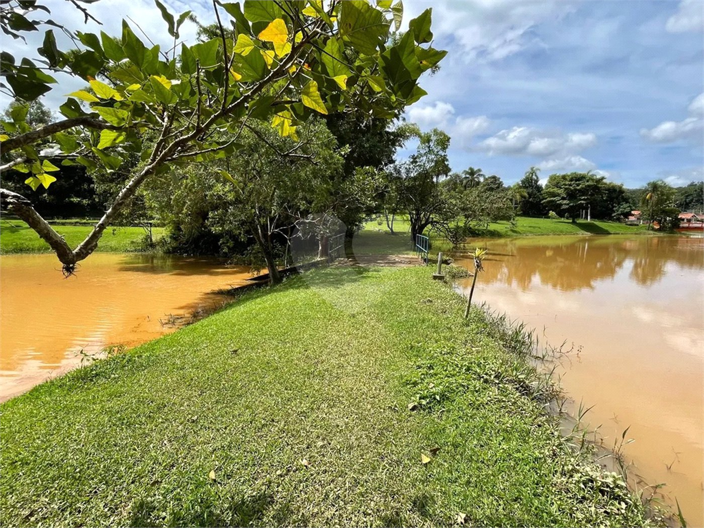 Terreno à venda no condomínio Reserva Bom Viver, Campo Limpo Paulista - SP