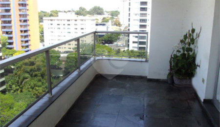 Apartamento à venda com 4 quartos, sendo 3 suítes,  em Indianópolis, São Paulo, SP