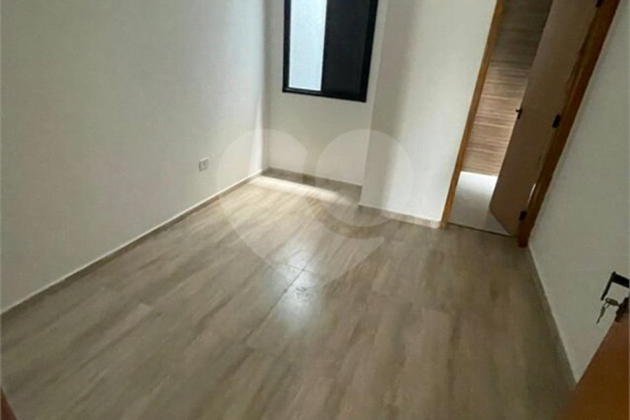 Sobrado à venda com 2 suítes em Artur Alvim, São Paulo, SP