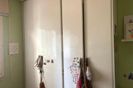 Casa à venda com 3 quartos, sendo 1 suíte, no condomínio Villagio Vicino, São Paulo - SP