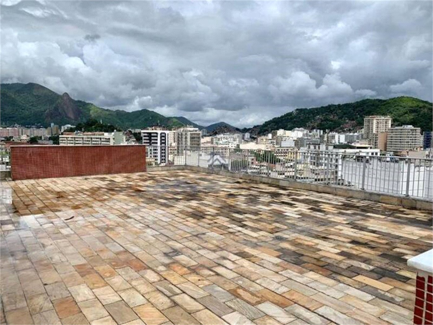 Cobertura à venda com 3 quartos, sendo 1 suíte, em Vila Isabel, Rio de Janeiro, RJ