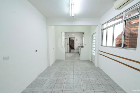 Casa à venda com 3 quartos, sendo 1 suíte,  em Vila Mariana, São Paulo, SP