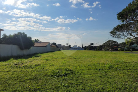 Terreno à venda no condomínio Village Ipanema 1, Araçoiaba da Serra - SP