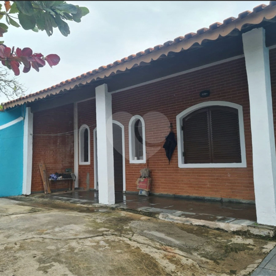 Casa à venda com 2 quartos, sendo 1 suíte, em Gaivota, Itanhaém, SP