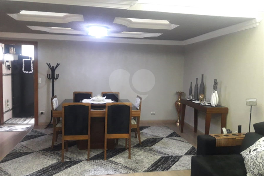 Sobrado à venda com 3 quartos, sendo 1 suíte, em Vila Milton, Guarulhos, SP