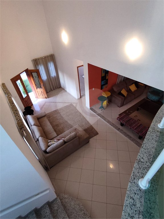 Casa à venda com 3 suítes no condomínio Shamballa II, Atibaia - SP