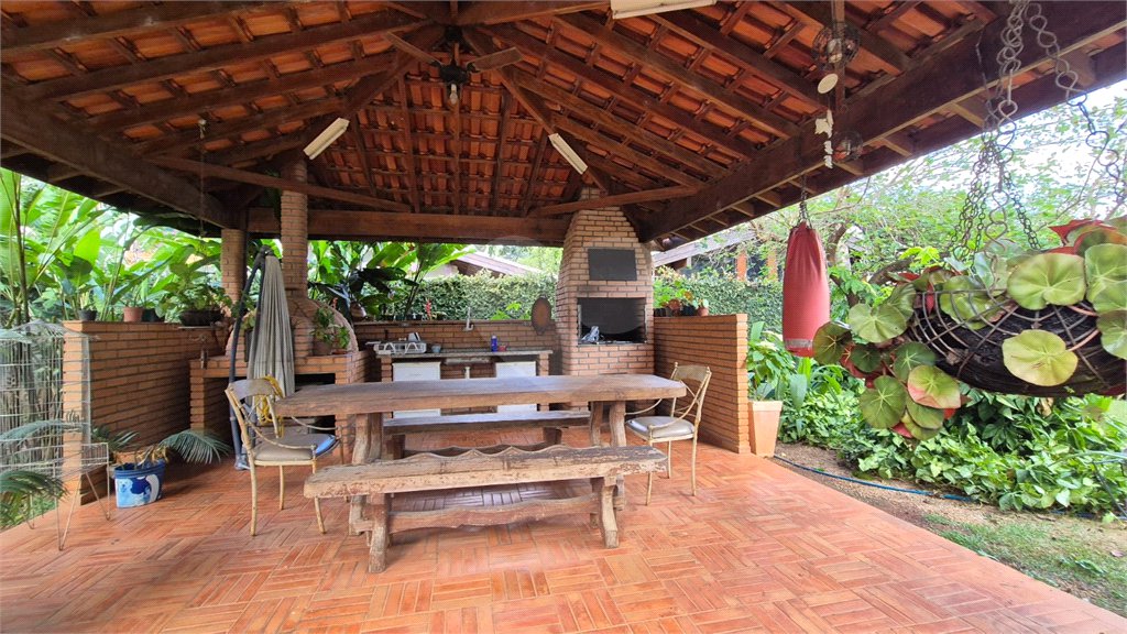 Casa à venda com 4 suítes no condomínio Vivenda do Lago, Sorocaba - SP