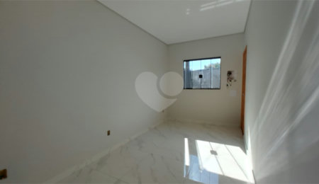 Casa de Vila à venda com 2 suítes em Wanel Ville, Sorocaba, SP