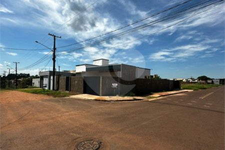 Casa à venda com 3 quartos, sendo 1 suíte,  em Flanboyant Residencial Park, Ponta Porã, MS