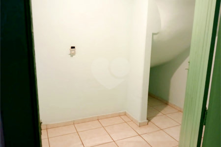 Sobrado à venda com 4 quartos, sendo 1 suíte, no Centro, Ribeirão Preto, SP