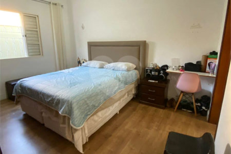 Casa à venda com 2 quartos, sendo 1 suíte, em Vila Visaltino Gomes, Itapetininga, SP