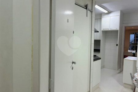 Apartamento à venda com 3 quartos, sendo 1 suíte,  em Vila Guilherme, São Paulo, SP