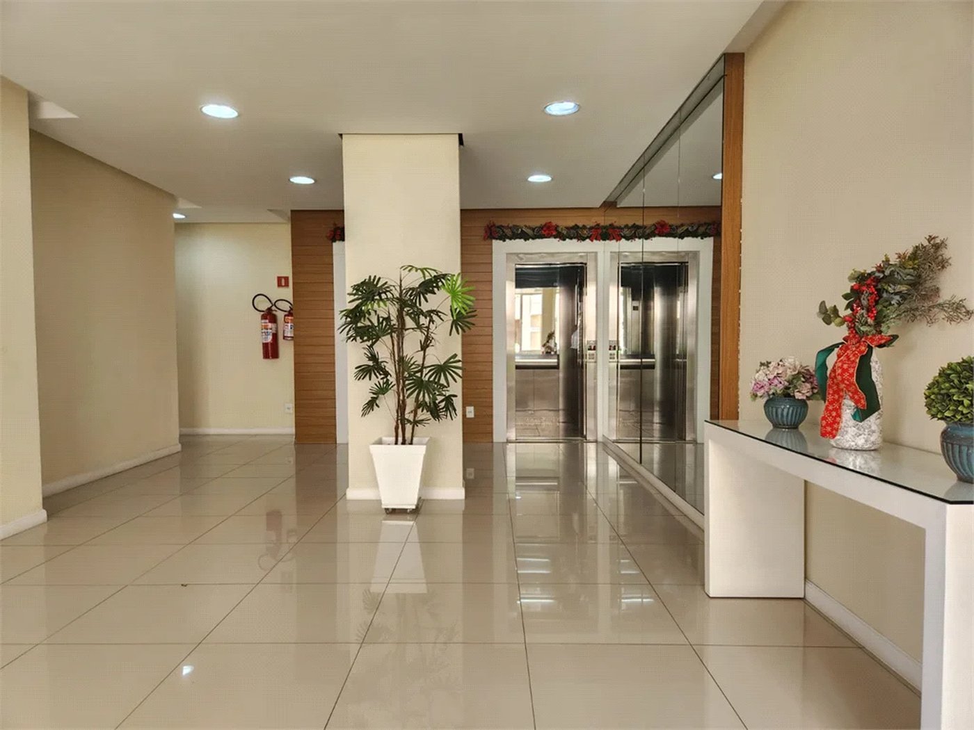 Apartamento à venda com 3 quartos, sendo 2 suítes,  em Jardim Arpoador, São Paulo, SP