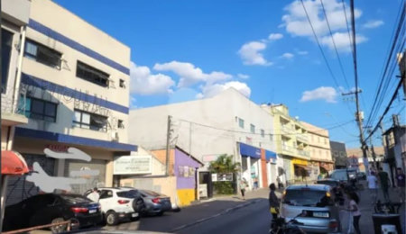 Sala para alugar em Vila Romanópolis, Ferraz de Vasconcelos, SP