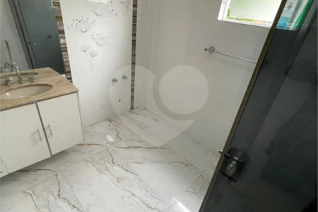 Sobrado à venda com 3 suítes em Vila Euclides, São Bernardo do Campo, SP