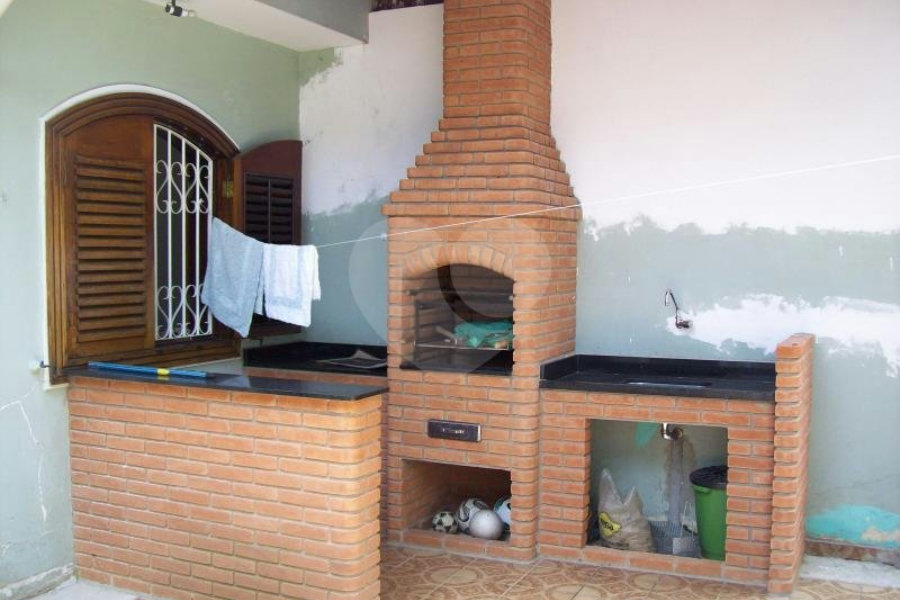 Sobrado à venda com 3 suítes em Carandiru, São Paulo, SP
