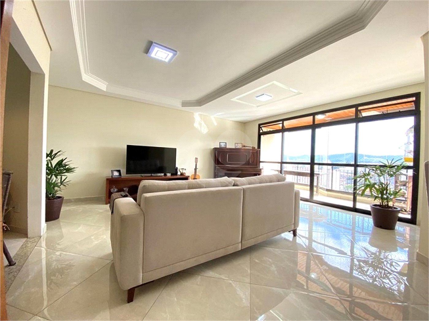 Apartamento à venda com 3 quartos, sendo 1 suíte, em Vila Rosália, Guarulhos, SP