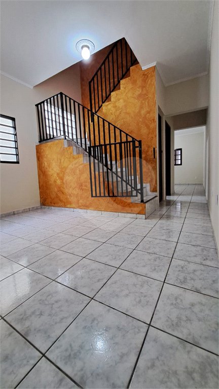 Sobrado à venda com 3 quartos, sendo 2 suítes, em Jardim Adriana, Indaiatuba, SP