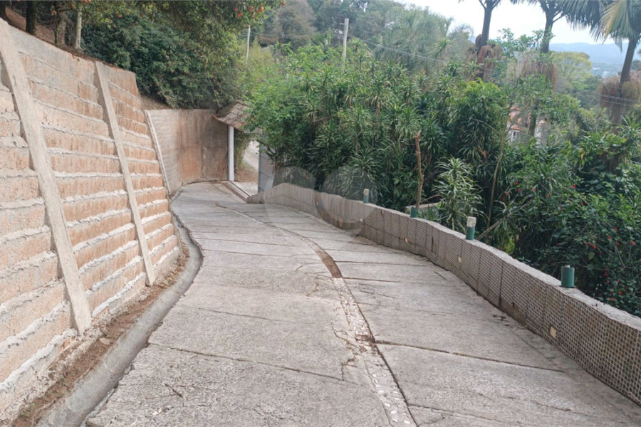 Sobrado para alugar com 3 quartos, sendo 1 suíte, em Roseira, Mairiporã, SP