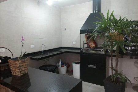 Casa à venda com 3 quartos, sendo 1 suíte, em Jardim Monte Azul, São Paulo, SP