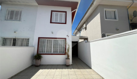 Casa à venda com 3 quartos, sendo 1 suíte, em Alto Ipiranga, Mogi das Cruzes, SP